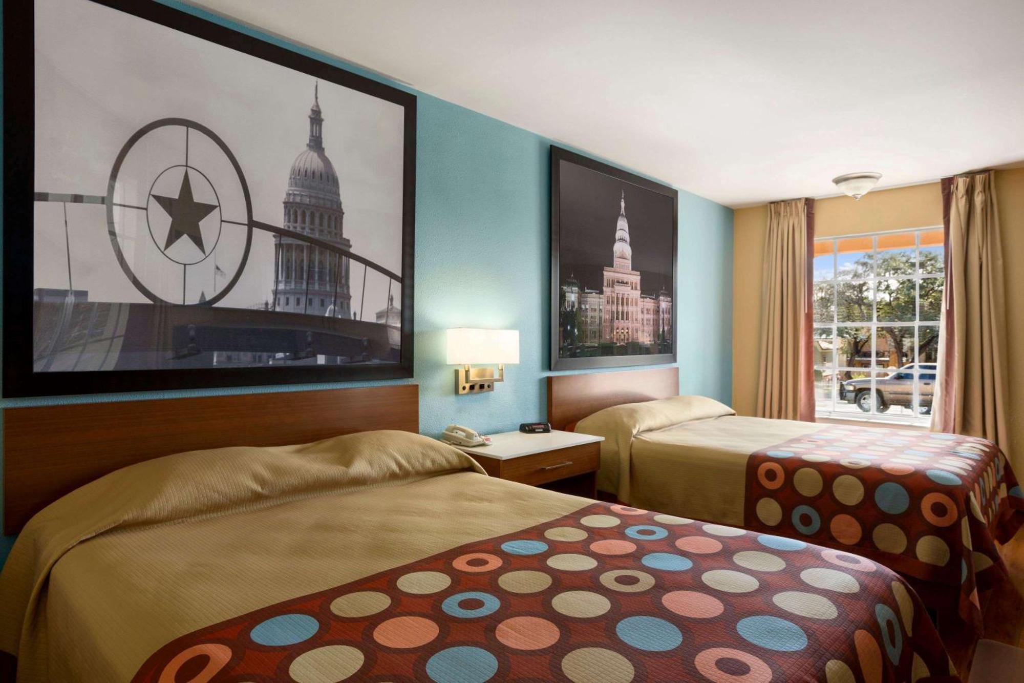 Superior Queen Suite Three Queen Beds Non-Smoking