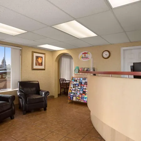 Super 8 By Wyndham Austin Downtown/Capitol Area-2